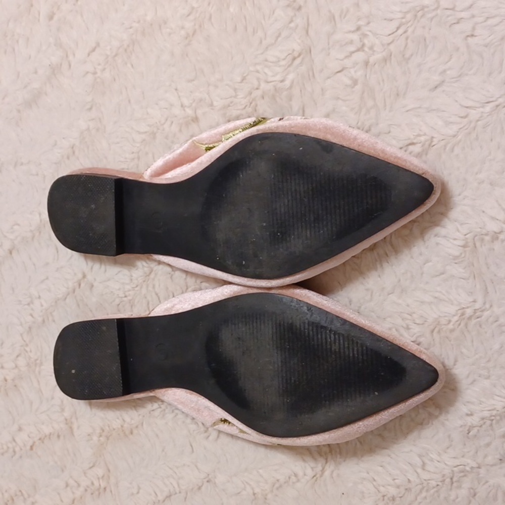 CAPE ROBBIN Pointed Toe Mule Flats, Pink Velvet, Floral Embroidery - Picture 5 of 14